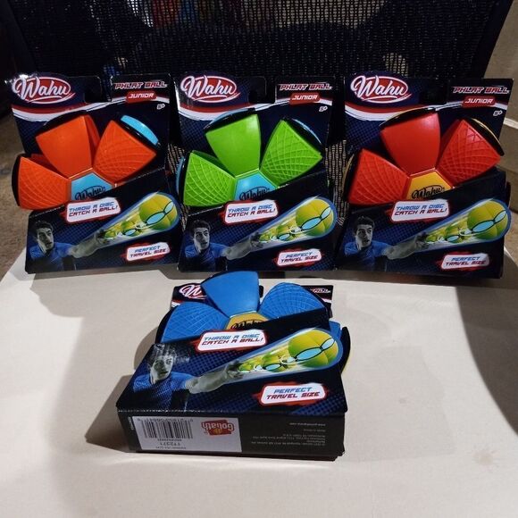 Wahu Phlat Ball Junior.Throw a Disc, catch a Ball. For ages 5 + - Picture 1 of 3